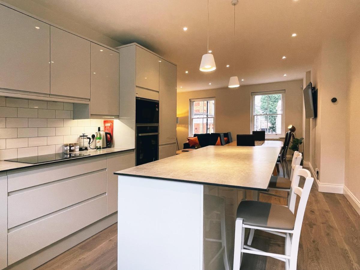 Апартаменты James'S Place On Oxford Street Лондон Экстерьер фото